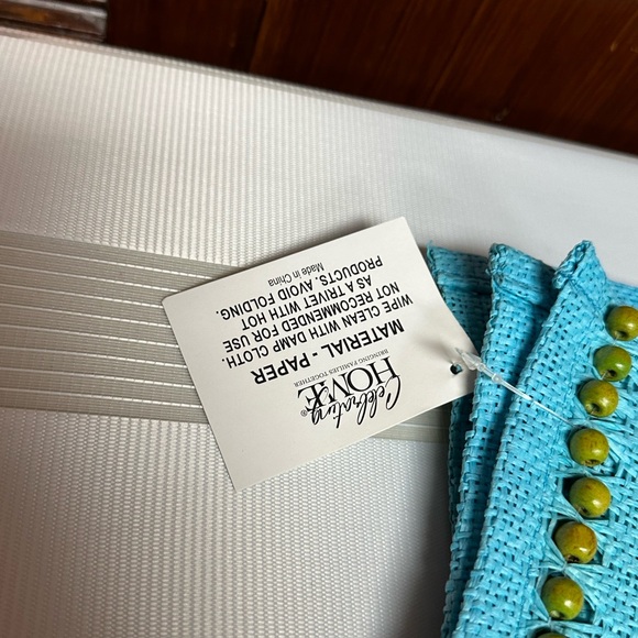 Celebrating Home woven paper and wood beads kitchen placemats - Picture 8 of 13